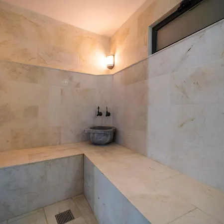 Villa Everest Koerdere *